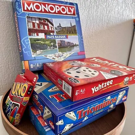 Amazing Cosy With Ocean View & Pool 아파트 *