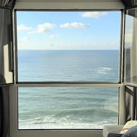 아파트 Amazing Cosy With Ocean View & Pool 비아히쯔