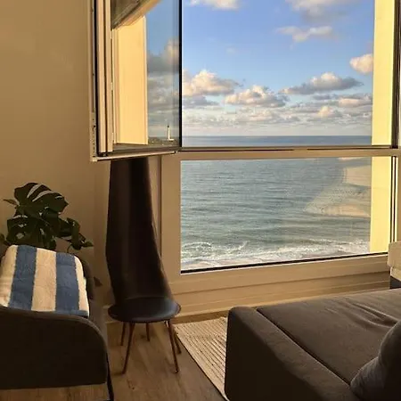 Amazing Cosy With Ocean View & Pool Apartamento